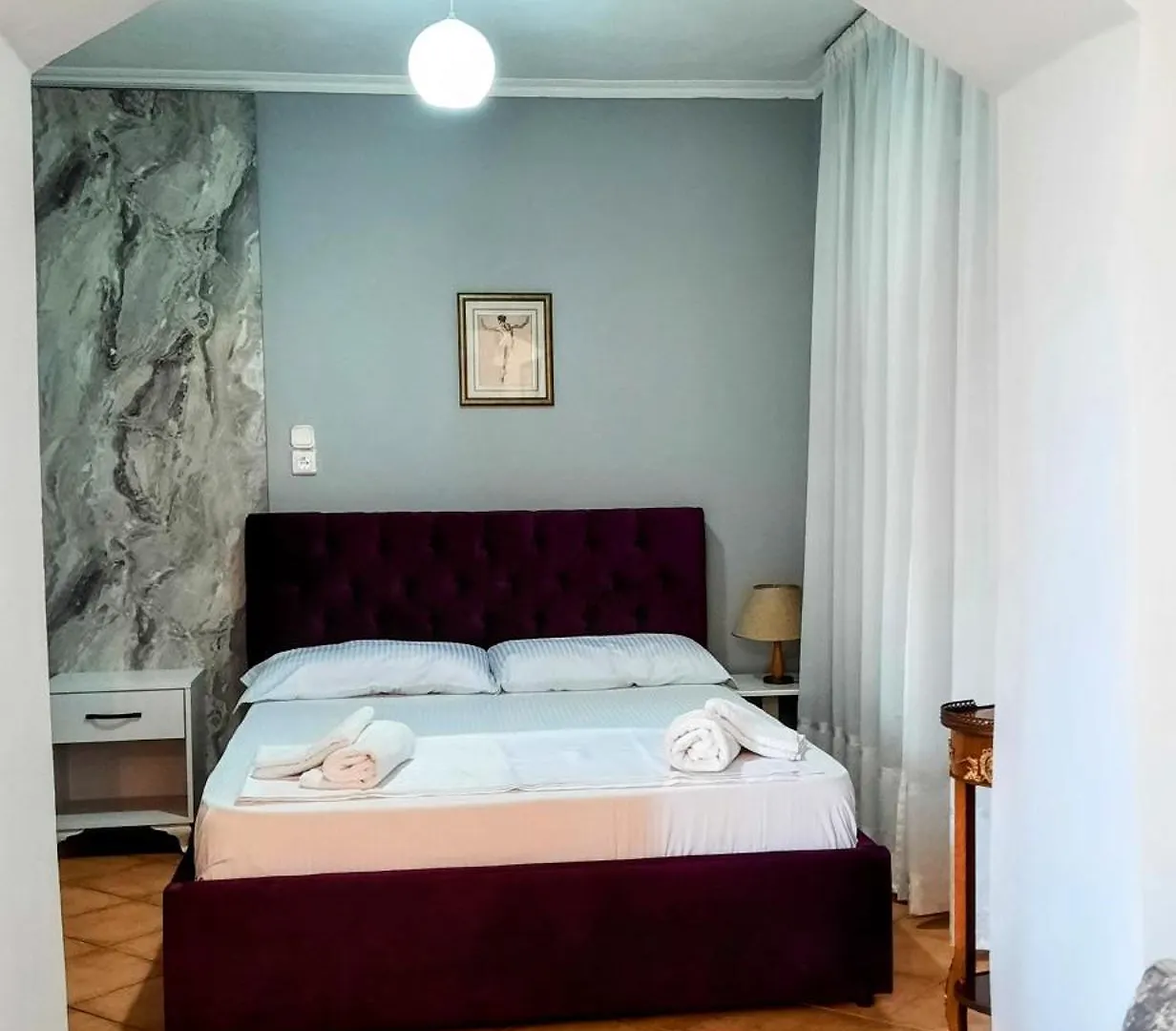 Qeparo Relax Home 0*,  Albania