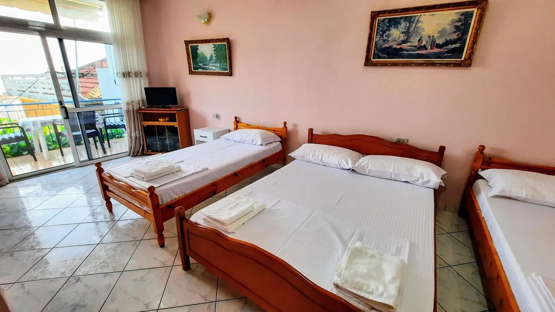 Qeparo Relax Home Apartment