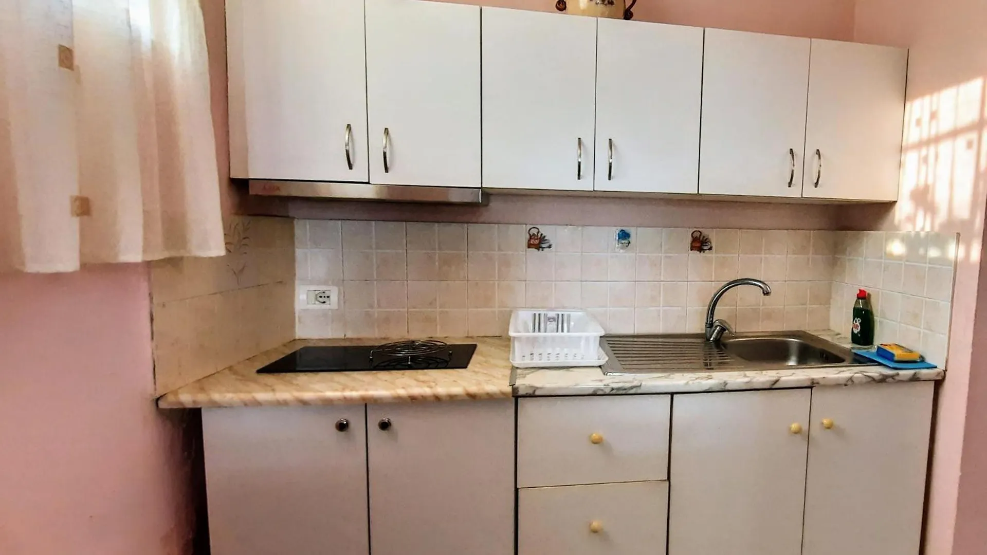 Qeparo Relax Home Apartment